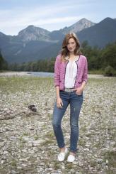 Strickjacke Rauris beere in Größe S S | beere